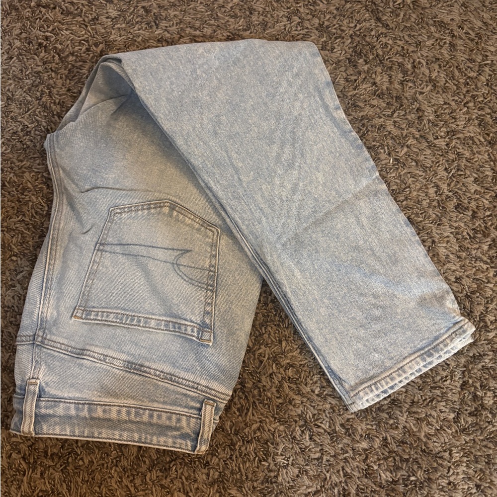 American Eagle Outfitters Light Wash Straight Jeans